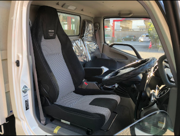 HINO�@�f���g���@�_���v�i2019�N�j�@�Ɂ@RECARO�i���J���j�@LX-F�@WU110�@BK�@�A�[�����X�g�t���@����