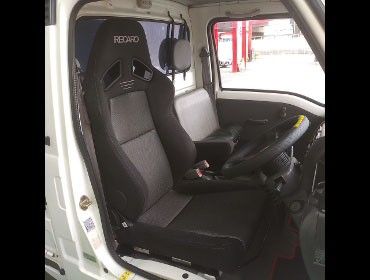 SUBARU�@�T���o�[T�@KS4�i1994�N�j�@�Ɂ@RECARO�i���J���j�@SR-7F�@GK100�@BK/SIL�@����