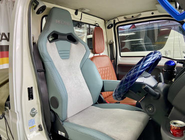 HONDA�@�A�N�e�B�@HA8�i2021�N�j�@�Ɂ@RECARO�i���J���j�@SR-C�@UT100�@A/R�@�T�[�W�O���C�@����