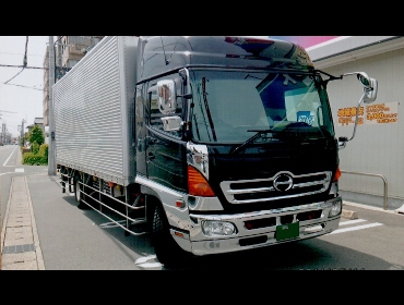 HINO�i����j�@�����W���[�v����RECARO�i���J���j�V�[�g����