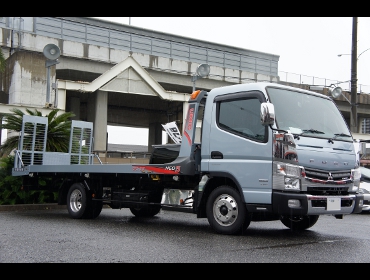 �~�c�r�V�ӂ����@�L�����^�[���C�h��RECARO�i���J���j�V�[�g����