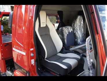 RECARO�i���J���V�[�g�j�@FUSO�@�t�@�C�^�[4���@FK61F��RECARO�i���J���j�@LX-F IL 110H ���@����