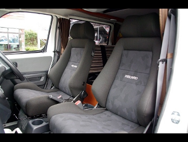 RECARO�i���J���V�[�g�j�@TOYOTA�@�^�E���G�[�X�@�L�����s���O�Ƀ��J���@�G���S���hD�@�O���C�@�~2�r�@����