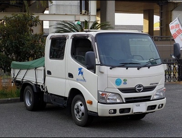 HINO�@�f���g���@�i���[�@u605��RECARO�i���J���j�V�[�g����