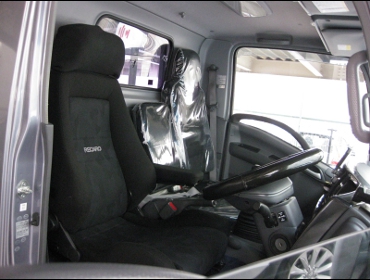 RECARO�i���J���V�[�g�j�@ISUZU�@�G���t�@�n�C�L���u�Ƀ��J���@�G���S���hD�@BK�@����