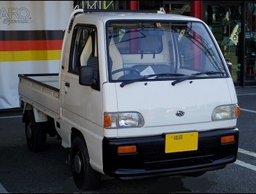 SUBARU�@�T���o�[�g���b�N�@KS4�@�Ɂ@RECARO�i���J���j�V�[�g����