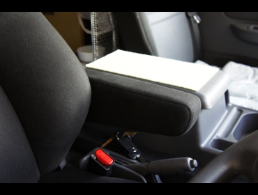 MAZDA�@�{���S�@�L�����s���O�@�Ɂ@RECARO�i���J���j�@SR-7F�@KK100�@BK�@�A�[�����X�g�t���@����