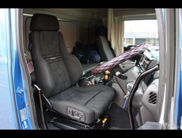 RECARO�i���J���V�[�g�j�@HINO�@�v���t�B�A�@�Ɂ@RECARO�i���J���j�@�I���\�y�hAN220HV�@BK�@����