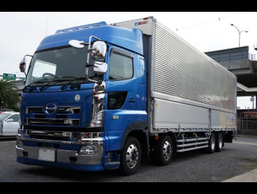 HINO�@�v���t�B�A�@�Ɂ@RECARO�i���J���j�V�[�g����