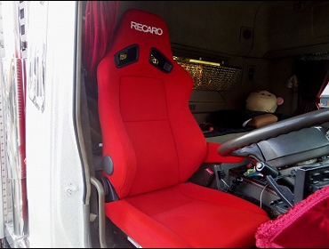 RECARO�i���J���V�[�g�j�@�~�c�r�V�ӂ����@�X�[�p�[�O���[�g�@2005�N�@�Ɂ@RECARO�i���J���j�@SR-7F�@KK100�@RED�@�A�[�����X�g�t���@����