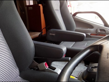 TOYOTA�@�J�����[�h�@�Ɂ@RECARO�i���J���j�@LX-F�@IN110�@BK�@�A�[�����X�g�t���@�~���E�@����