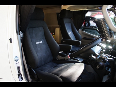 RECARO�i���J���V�[�g�j�@TOYOTA�@�J�����[�h�@���R�n�}���[�^�[�X�@���K�[�h�l�I�v���X�@Y281���i2018�N�j�@�G���S���hMV BK�@�V�[�g�q�[�^�[�t���@�A�[�����X�g�t���@�~���E�@����