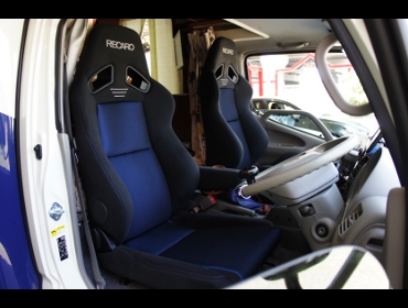 TOYOTA�@�i�b�c�@RV�@�L�����s���O�J�[�@�J�����[�h�i2018�N�j�@�Ɂ@RECARO�i���J���j�@SR-7�@GK100�@BK/BL�@�A�[�����X�g�t���@���@SR-7�@GK100�@BK/BL�@���ʃV���[�g���H�@����