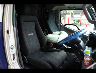 TOYOTA�@�J�����[�h�i2019�N6���j�@�Ɂ@RECARO�i���J���j�@�G���S���hMV�@�V���[�g���H�@BK�@����