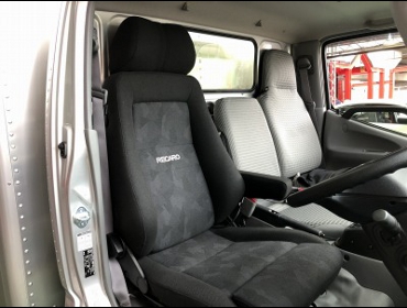 TOYOTA�@�g���G�[�X�i2019�N�j�@�Ɂ@RECARO�i���J���j�@�G���S���hMV�@BK�@�V�[�g�q�[�^�[�t���@����