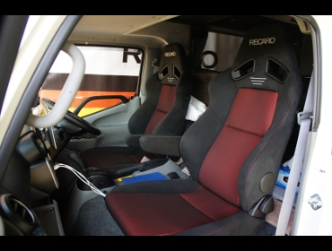 TOYOTA�@�J�����[�h�@�N���A5.3W�@�Ɂ@RECARO�i���J���j�@SR-7F�@GK100�@RED�@���@SR-7F�@GK100�@BK/RED�@�V�[�g�q�[�^�[�t���@����