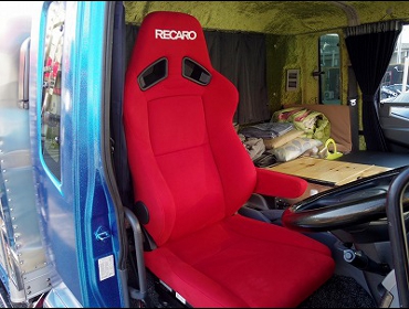 �O�H�@�ӂ����@�x�X�g�����t�@�C�^�[�i2018�N�j�@�Ɂ@RECARO�i���J���j�@SR-7F�@KK100�@RED �A�[�����X�g�t���@����